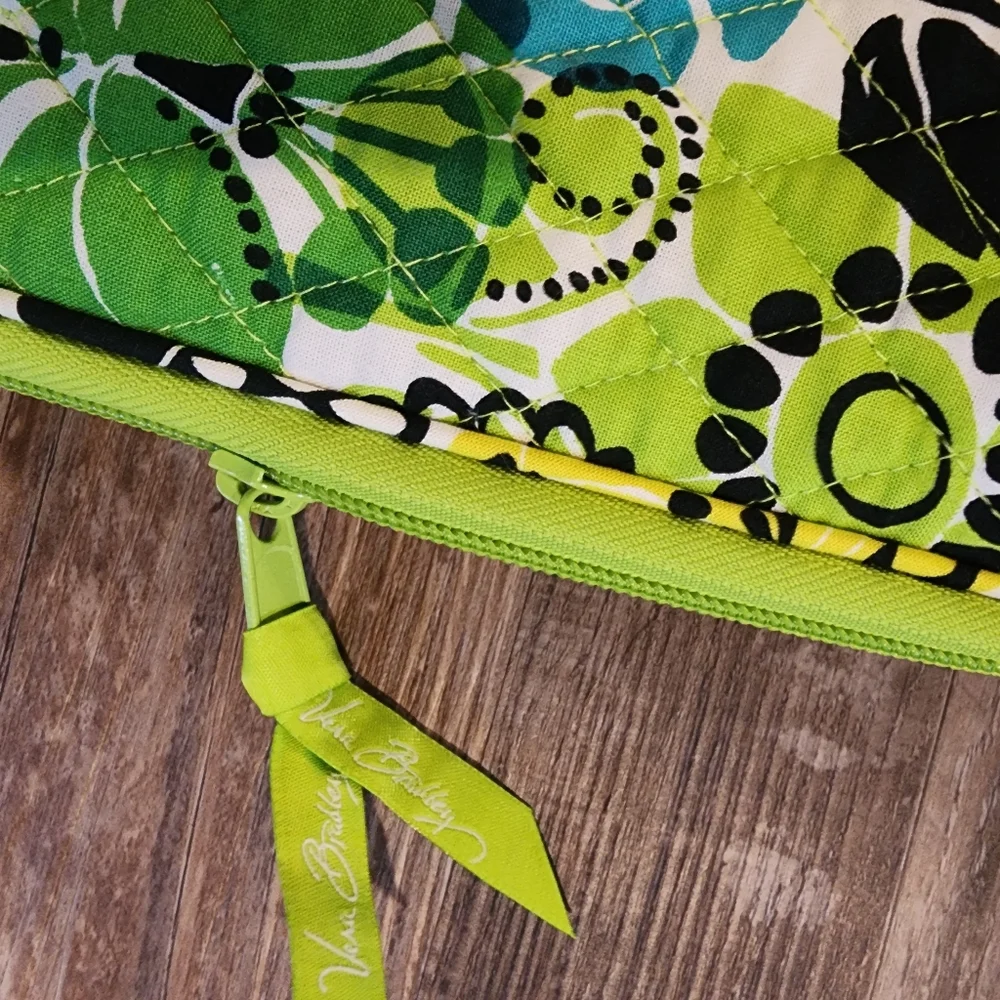 Vera Bradley Limes Up Laptop Sleeve